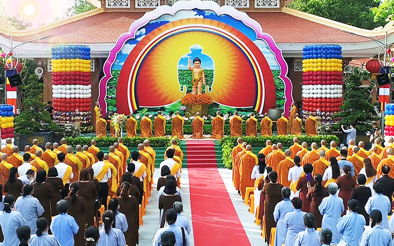 Lễ Phật đản là một những nghi lễ lớn nhất trong năm của Phật giáo.