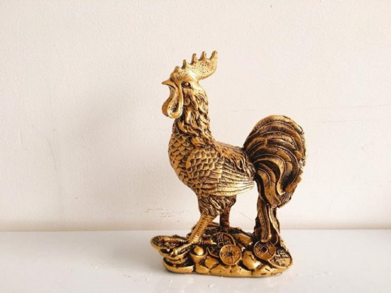 Vật phẩm trang trí trên bàn làm việc cho phong thủy bàn làm việc cho người mệnh Kim