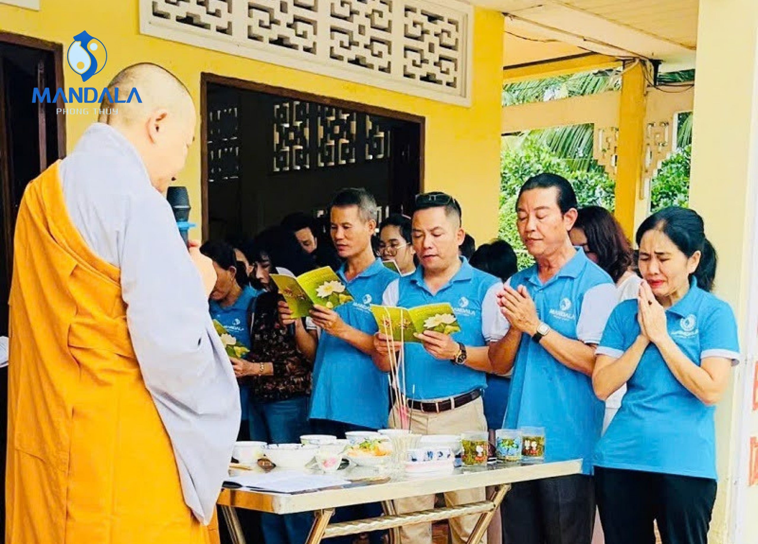 Ni Sư chứng minh và hướng dẫn nghi lễ giải oan gia trái chủ tại chùa Huỳnh Long Cổ Tự