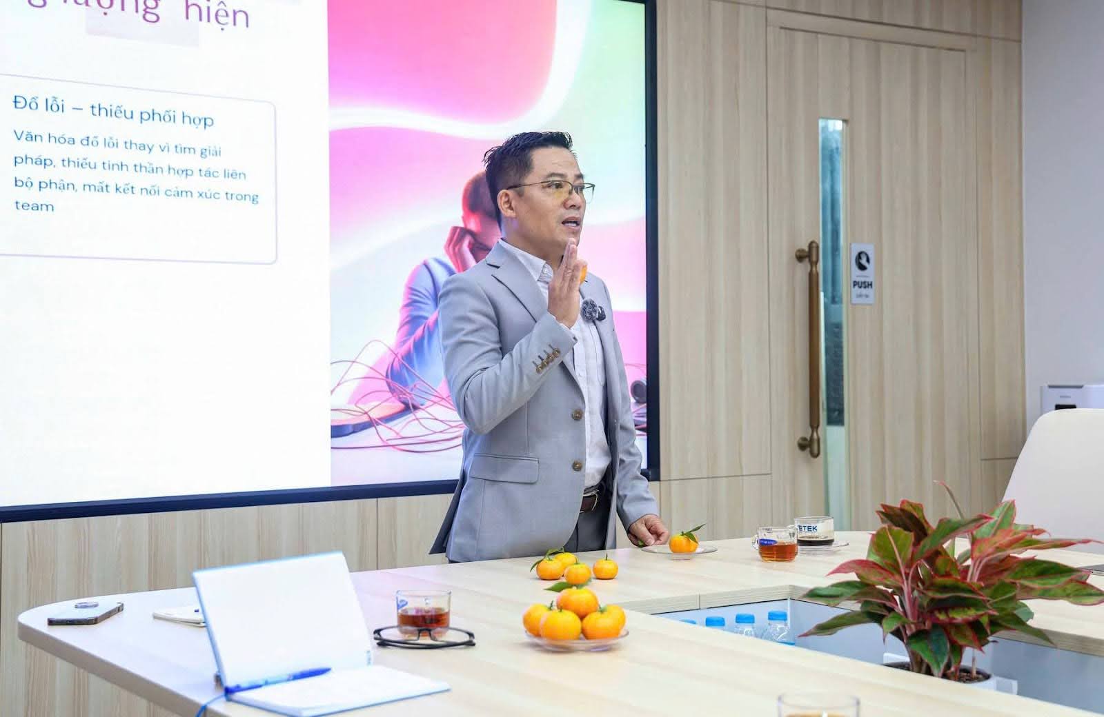 Khóa Học tại ETEK - Chuyên Gia Nguyễn Ngoan & Triết Lý Phong Thủy Quản Trị