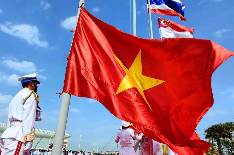 Việt Nam – Vùng đất Rồng Xanh và sự thức tỉnh Việt Nam – Vùng đất Rồng Xanh và sự thức tỉnh