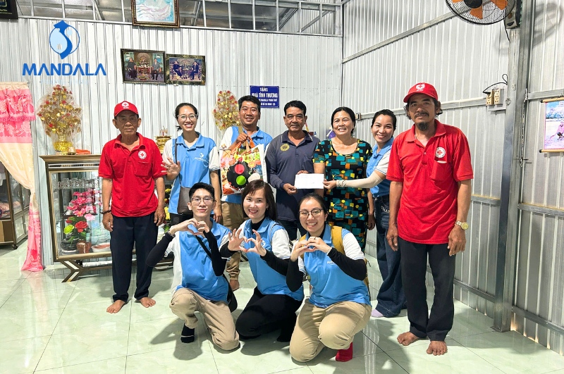 Chuyến đi Đồng Tháp không chỉ trao đi giá trị vật chất, mà còn làm đầy thêm sự ấm áp trong mỗi trái tim phụng sự