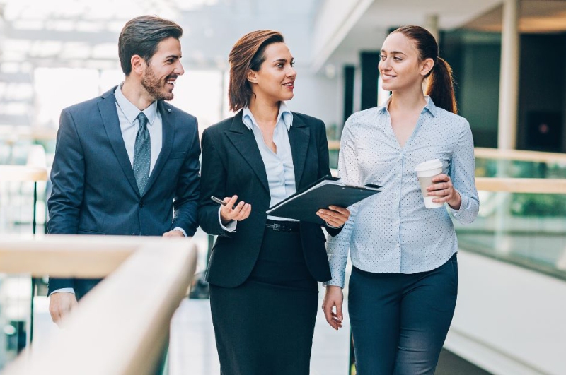 Hiệu chỉnh vibe cho doanh nhân theo ngũ hành giúp lãnh đạo cân bằng năng lượng và tránh xung khắc trong năm Hỏa vượng