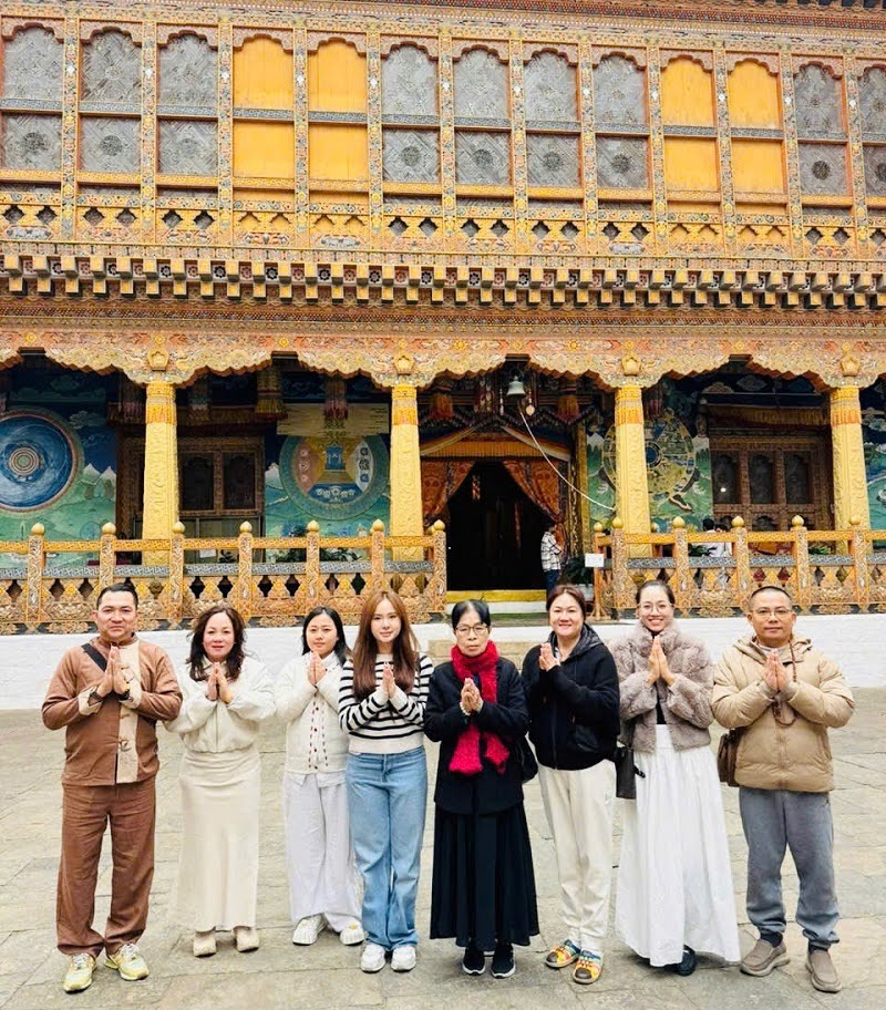dai-thua-va-kim-cuong-thua-1