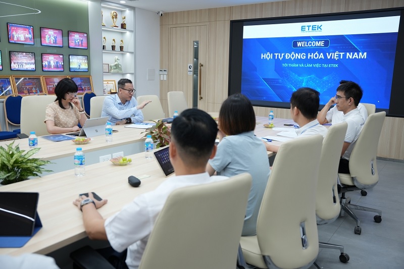 hop-tac-doi-moi-he-sinh-thai-tu-dong-hoa-etek-thuc-day-nguon-nhan-luc-chat-luong-cao