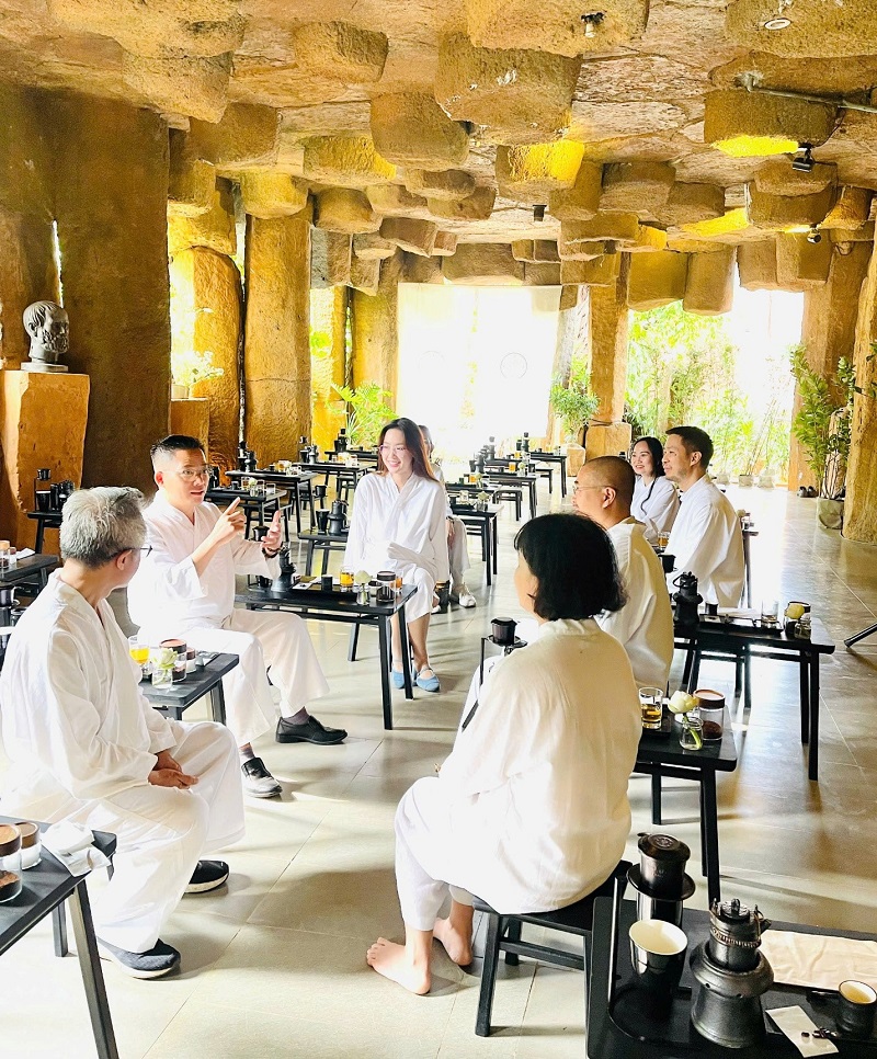 khong-gian-kien-truc-hang-dong-tai-cafe-thien-trung-nguyen-legend