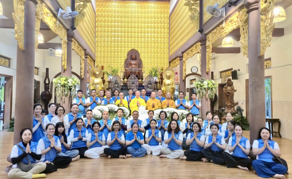 Chương trình CÚNG DƯỜNG AN CƯ KIẾT HẠ năm nay, MANDALA CARE đầy đủ duyên lành Cúng Dường đến 11 Đạo Tràng An Cư.